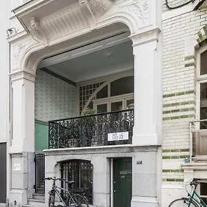 Vakantiehuis Spacious Belle Epoque House With Free Parking, Oostende
